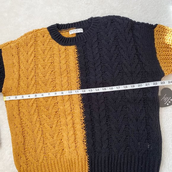 Made with Love Women's Chunky knit Two-Tone Sweater, Yellow/Black, Size 1X - Picture 4 of 7